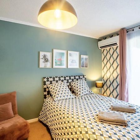 Studio Terrasse & Parking Gratuit En Residence Nimes Bagian luar foto