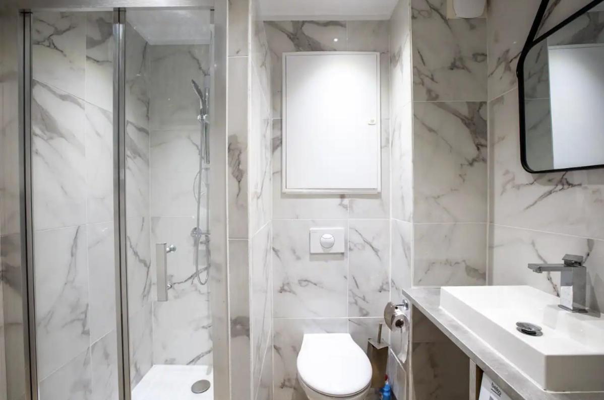 Studio Terrasse & Parking Gratuit En Residence Nimes Bagian luar foto