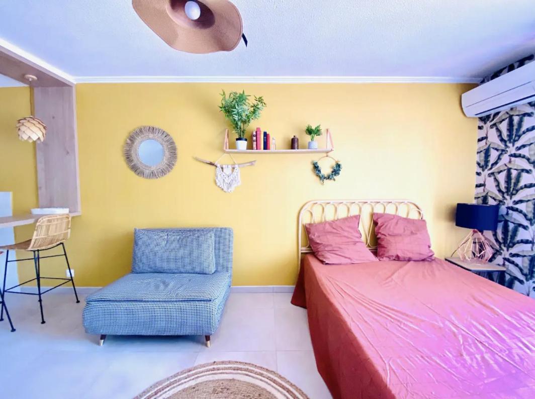 Studio Terrasse & Parking Gratuit En Residence Nimes Bagian luar foto