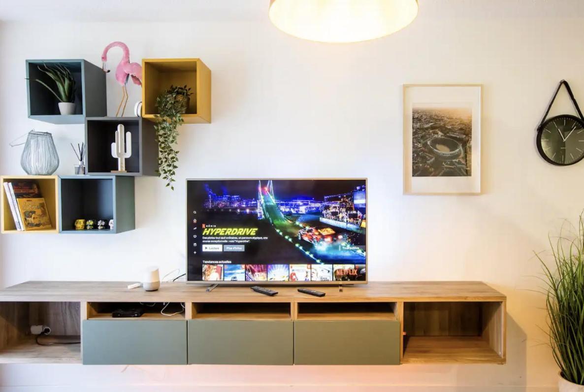 Studio Terrasse & Parking Gratuit En Residence Nimes Bagian luar foto