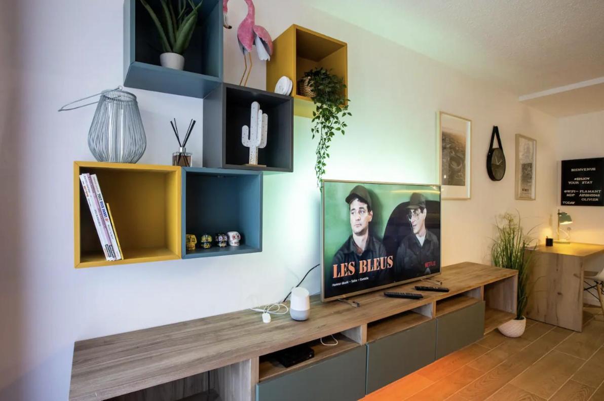 Studio Terrasse & Parking Gratuit En Residence Nimes Bagian luar foto